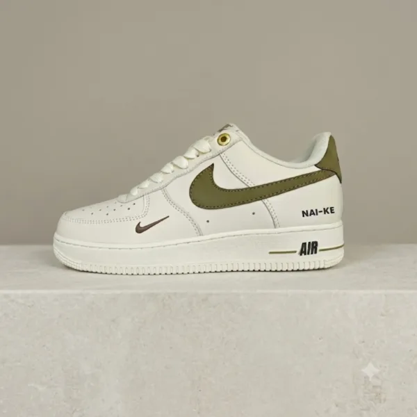 Nike Air Force 1 ’07 White & Olive
