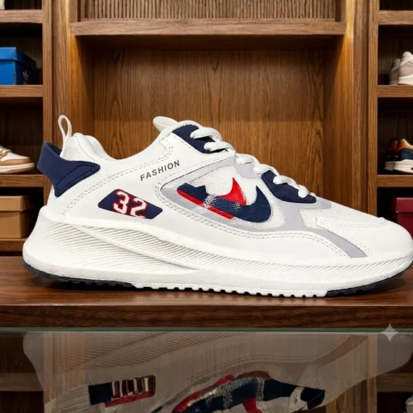 Nike Fashion 32