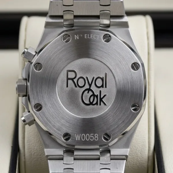 Audemars Piguet Royal Oak Chronograph 4