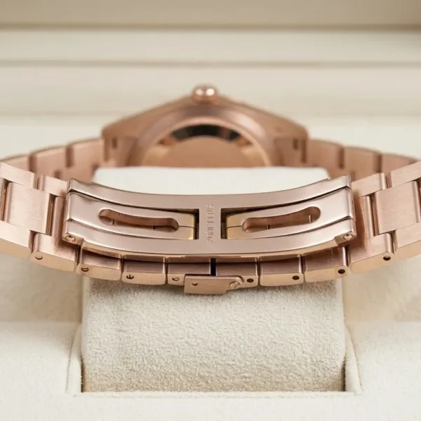Patek Philippe  Nautilus Watch 4