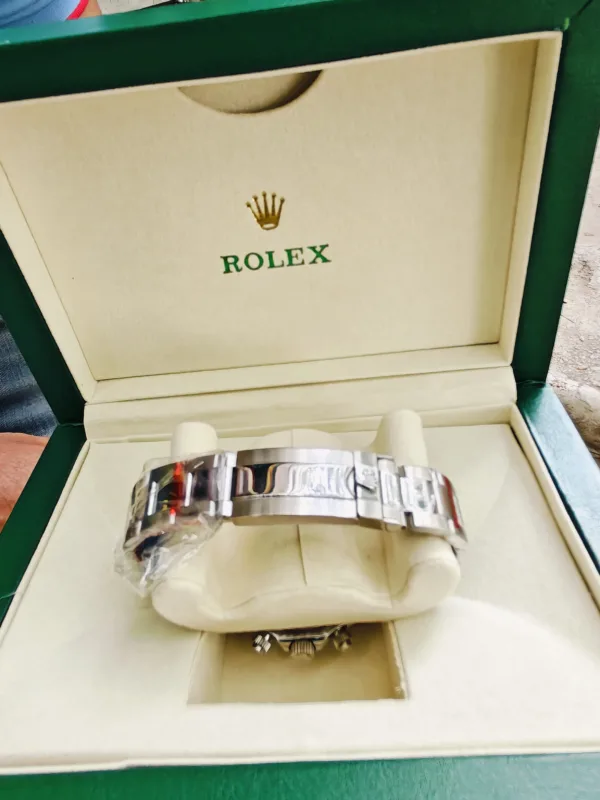 Rolex Cosmograph Daytona (Platinum) 3